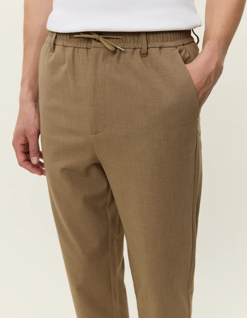 Como Tapered Textured Pants