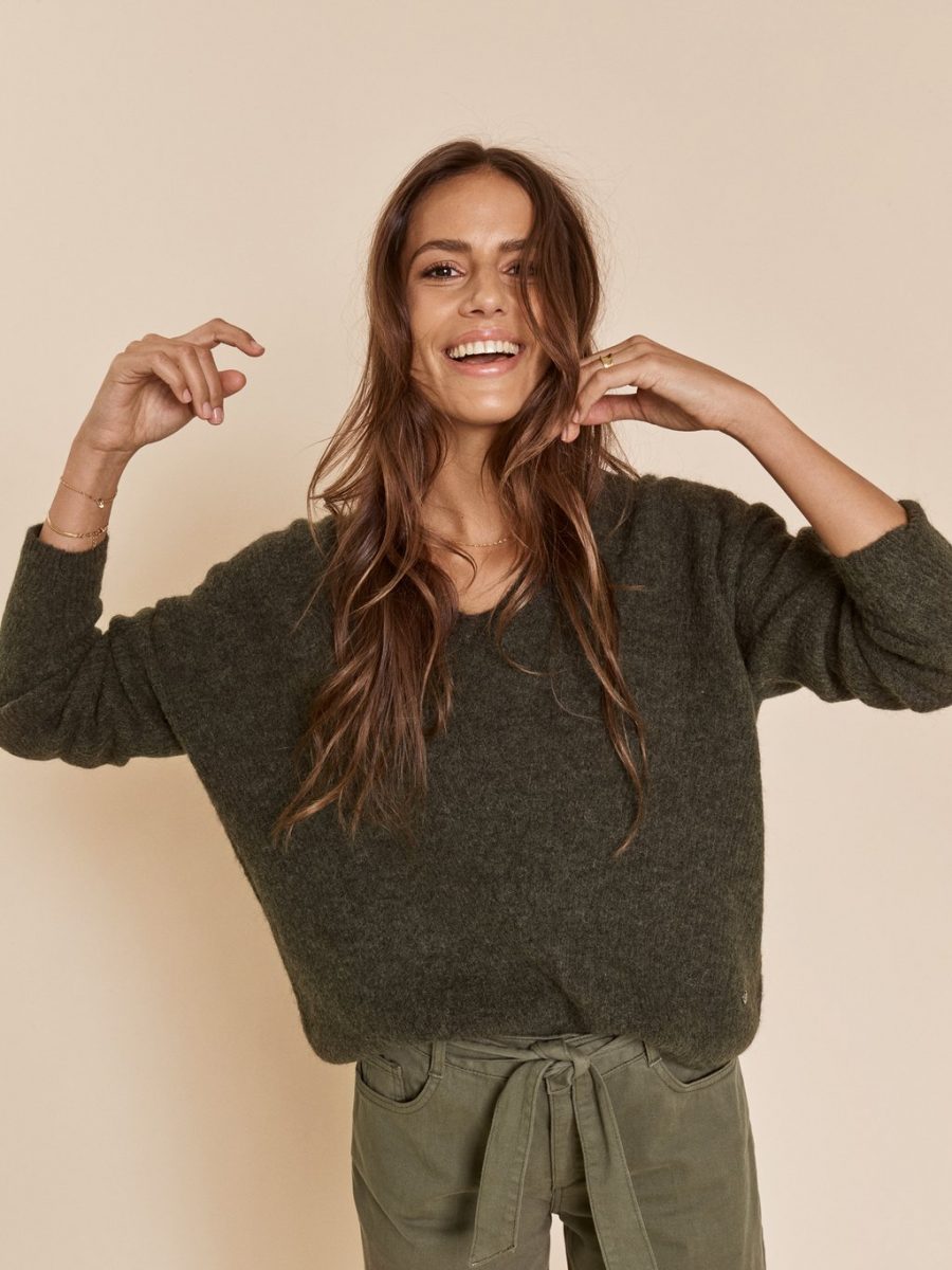 Talli Soft Knit Grape Leaf