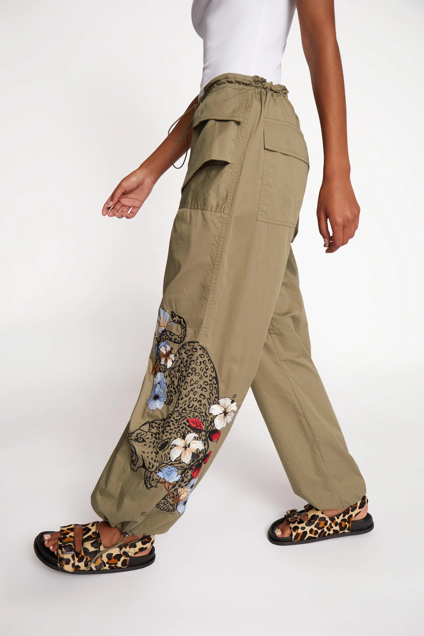 Unform Khaki Pants