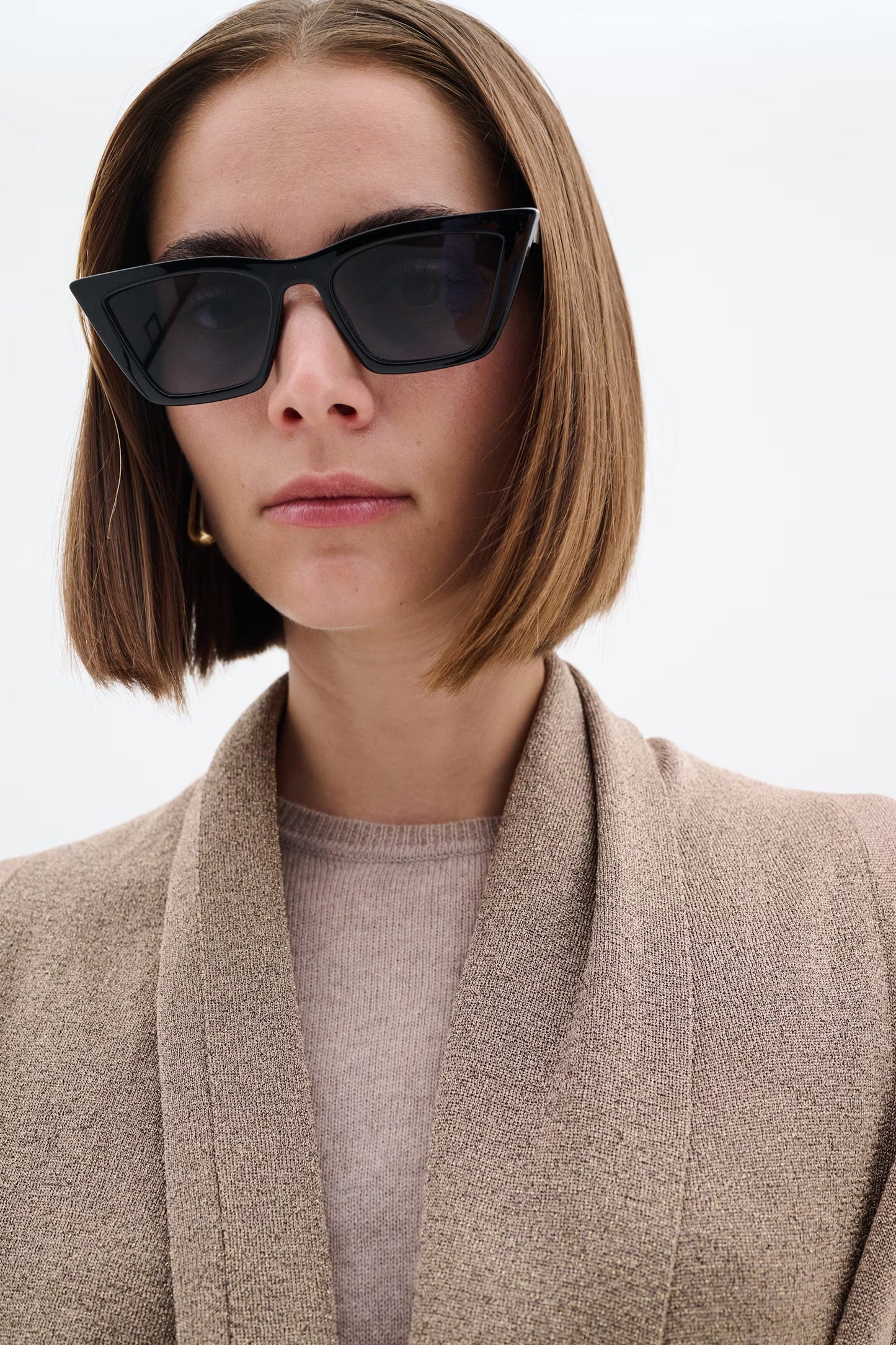 Thani Short Glitter Cardigan