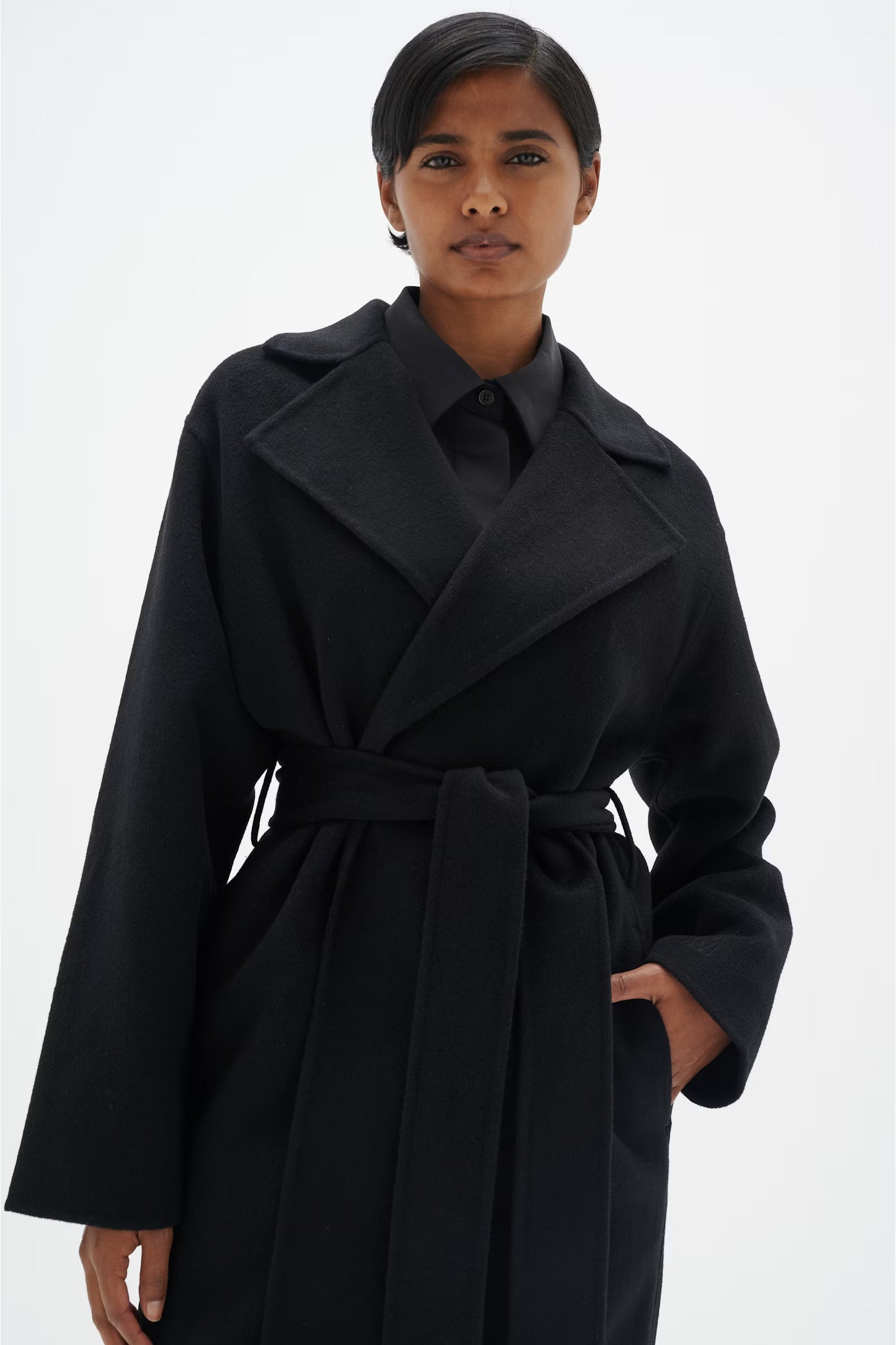 Liuro Coat Premium