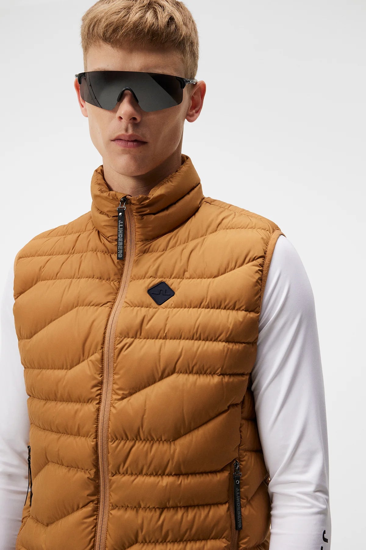 Cliff Light Down Vest