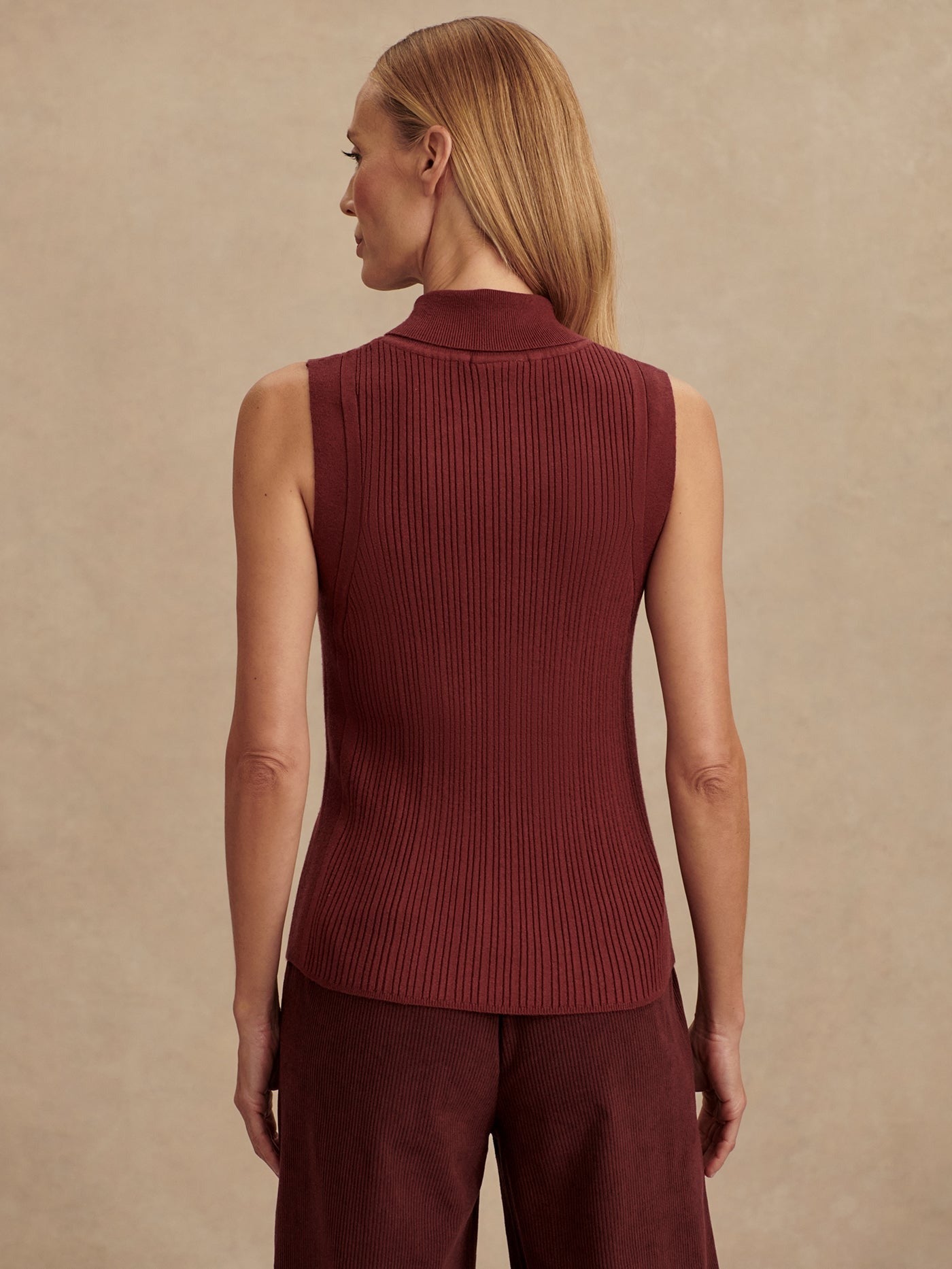 Anastasia Rib Knit Tank – New Maroon
