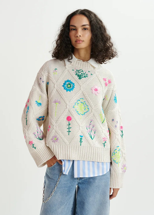 Hadream Embroidered Sweater