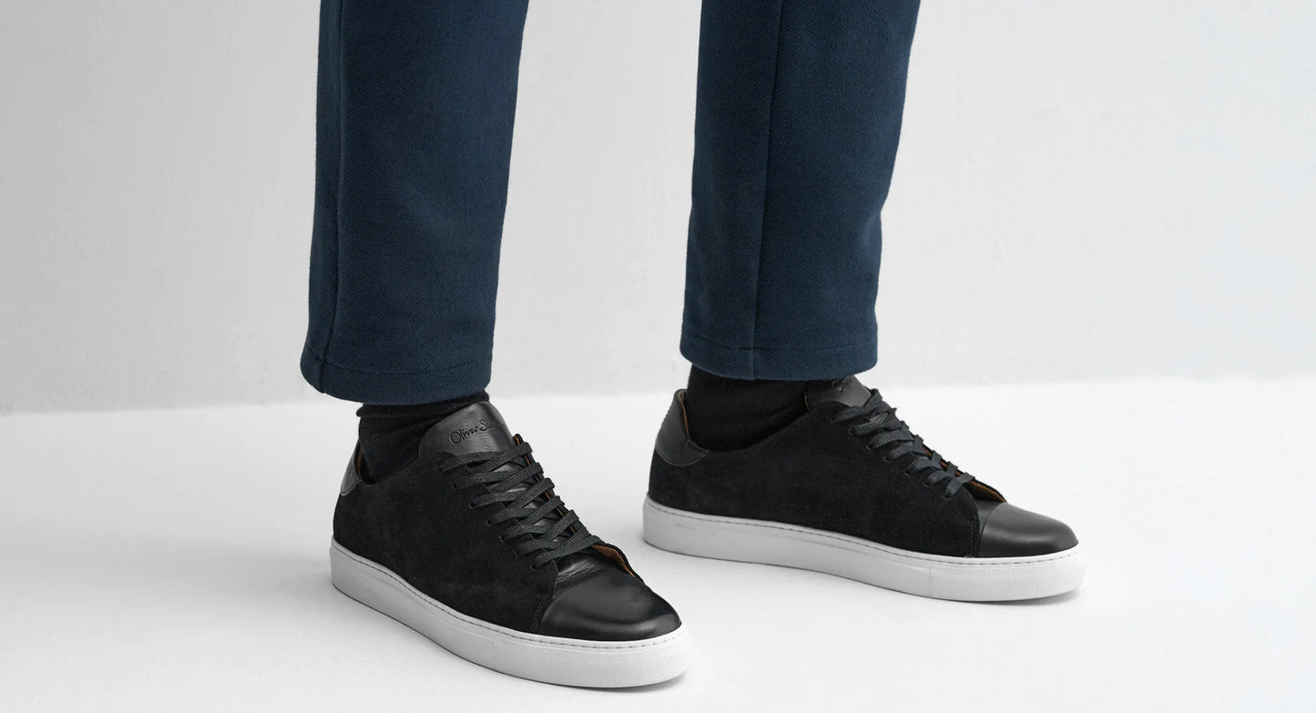 Ossos Black Sneaker
