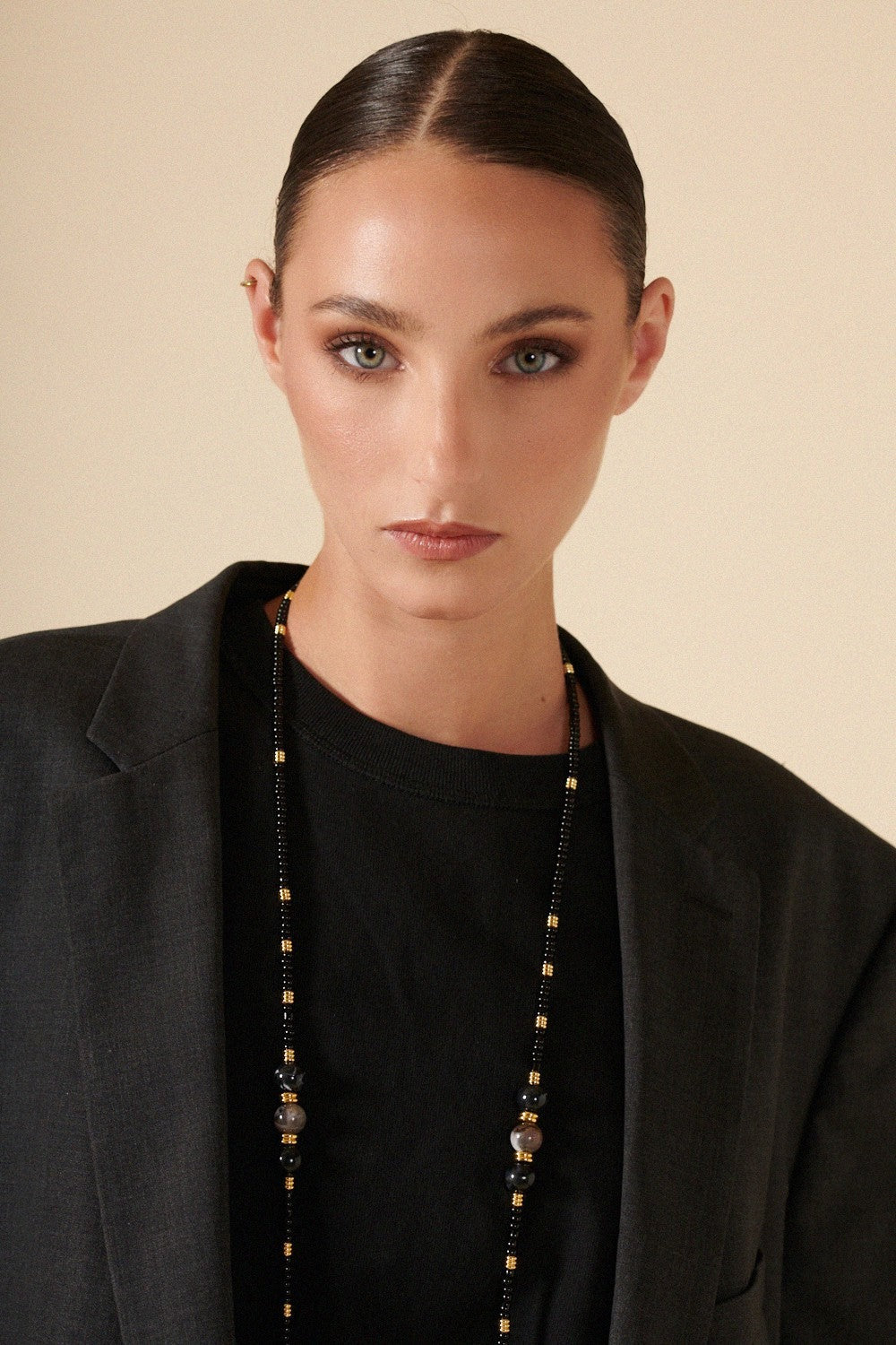Iris Beaded Phone Chain - Black Pearls