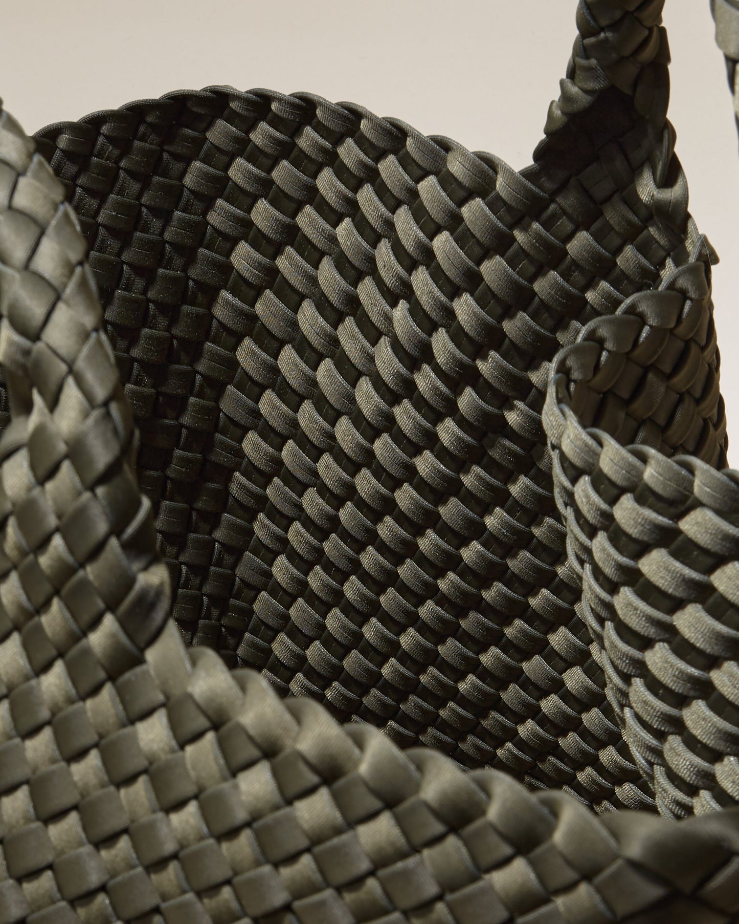 St Barths Medium Tote Olive