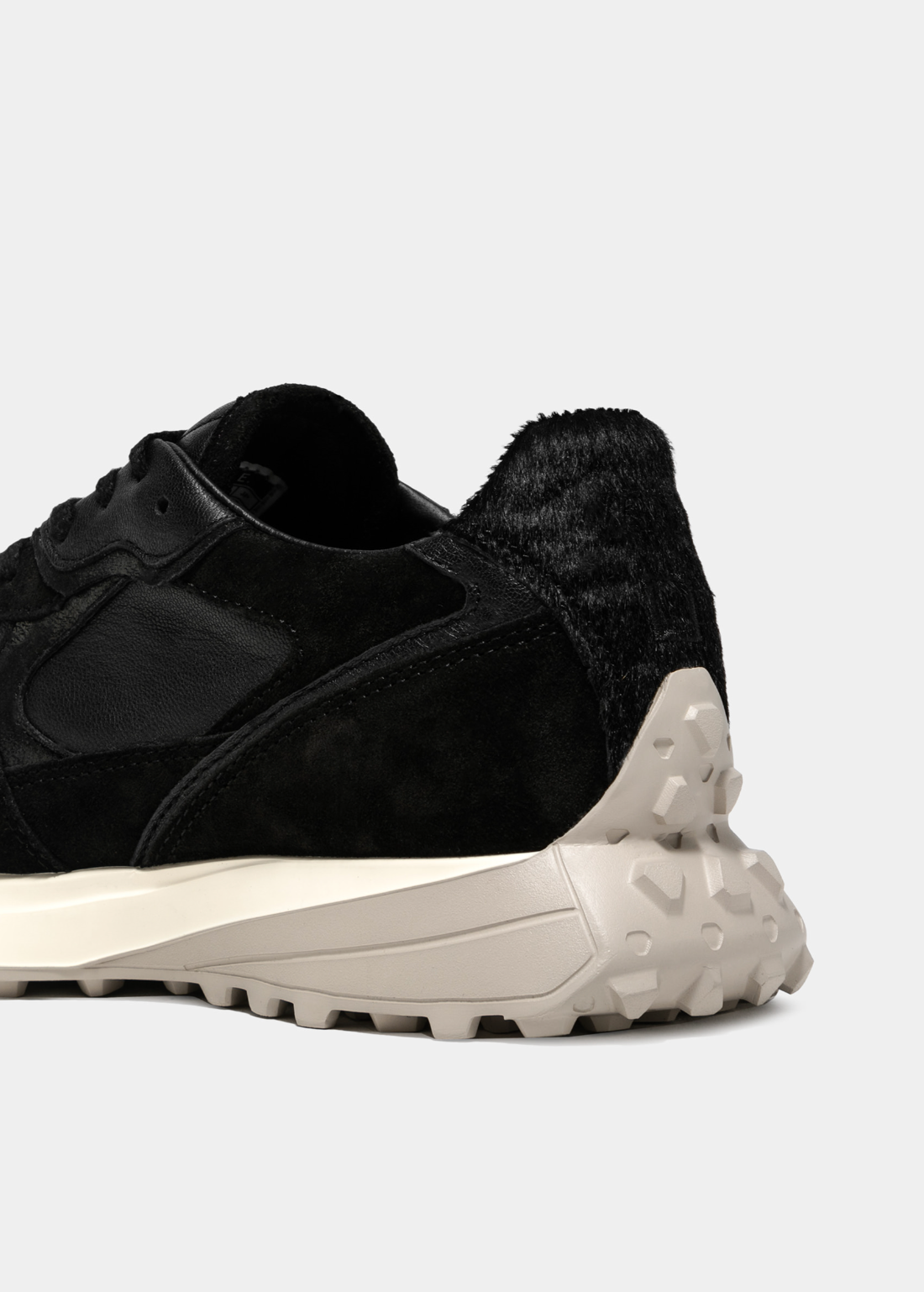 Vetta Soft Black Sneaker