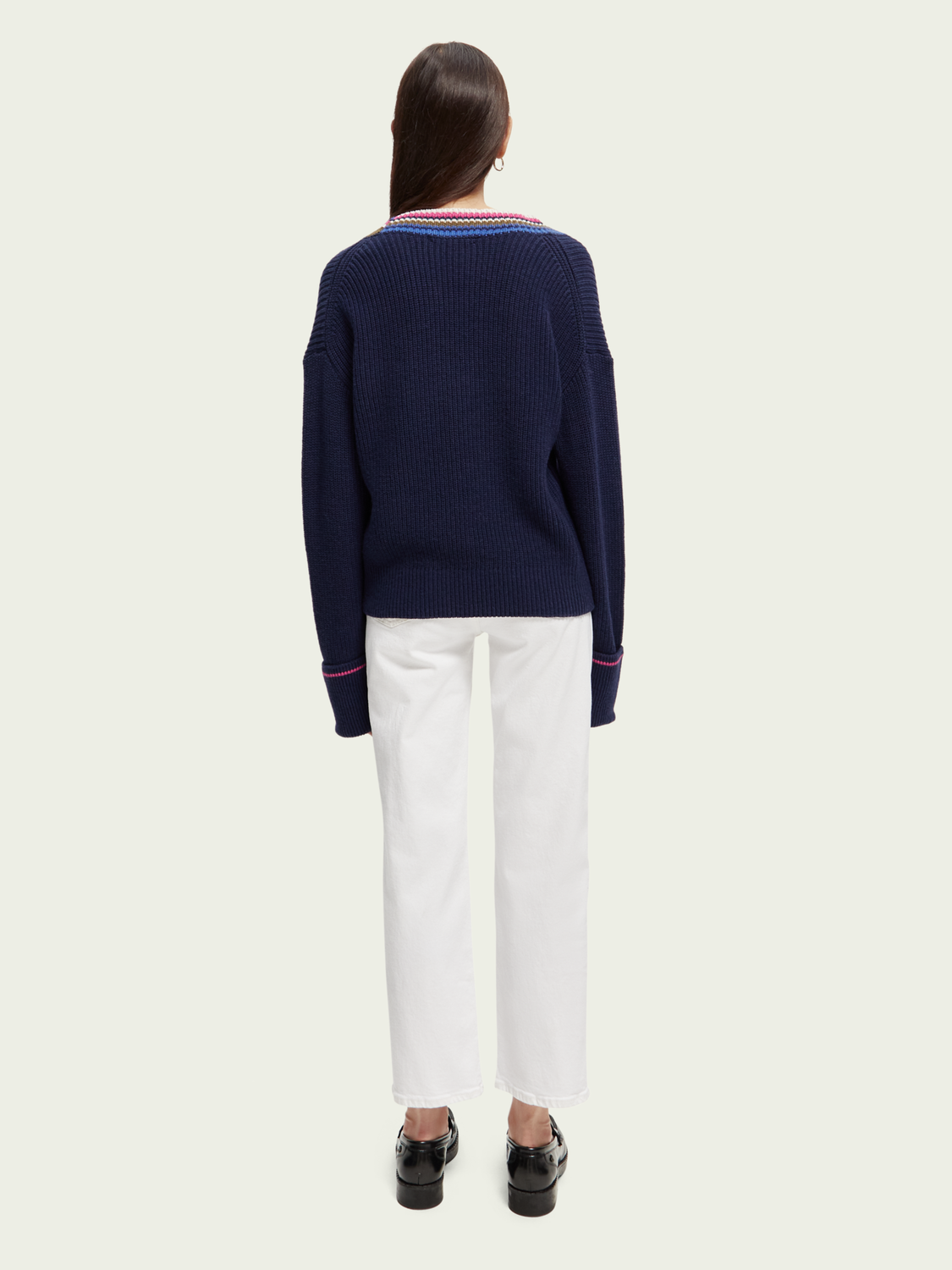 Colour-Trimmed V-Neck Sweater