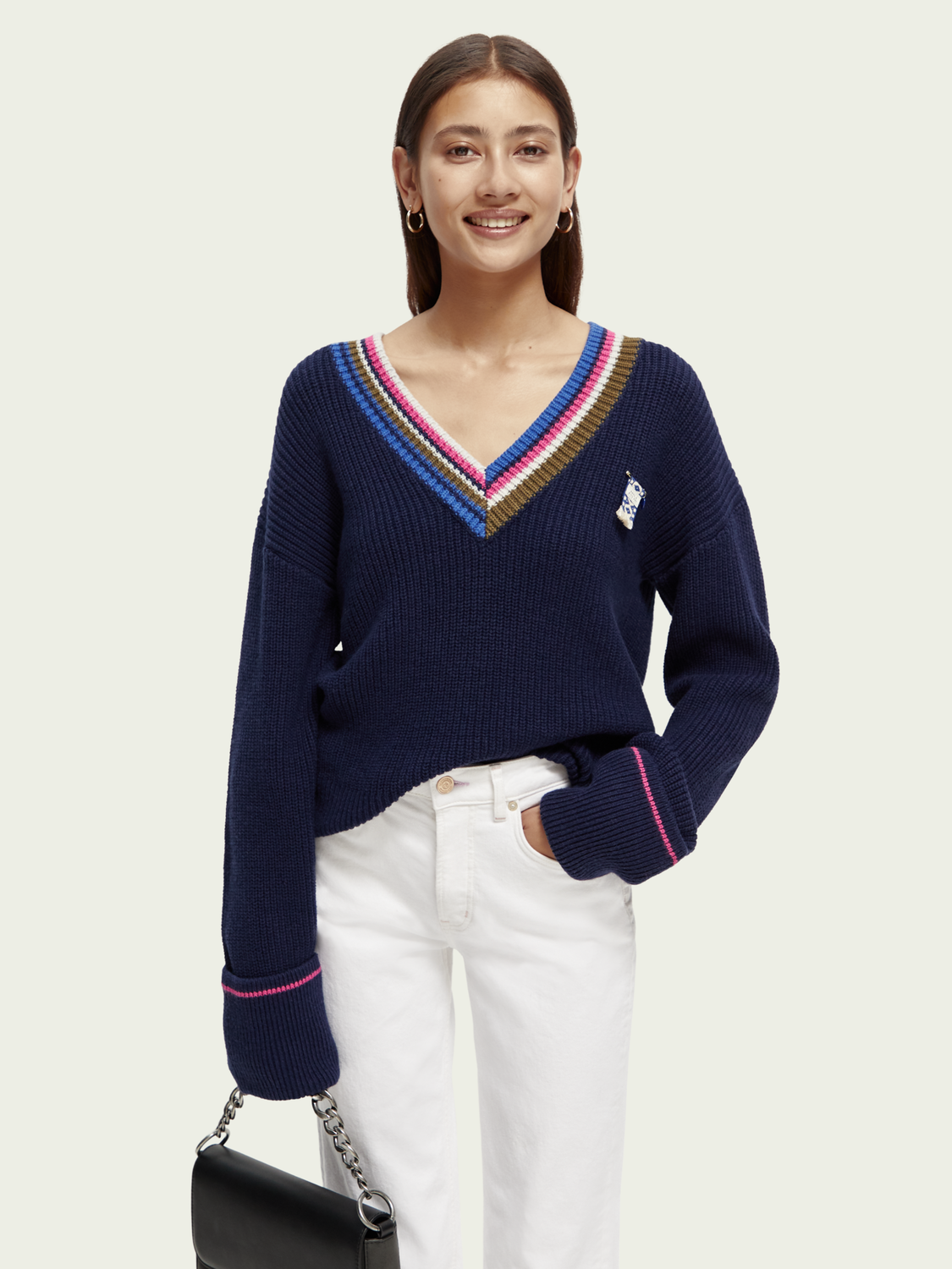 Colour-Trimmed V-Neck Sweater