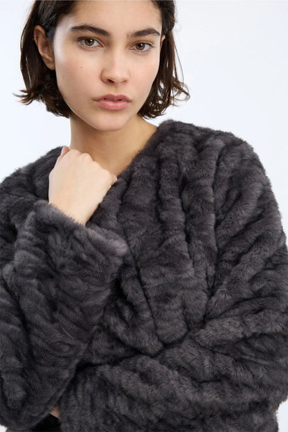 Vaina Outerwear