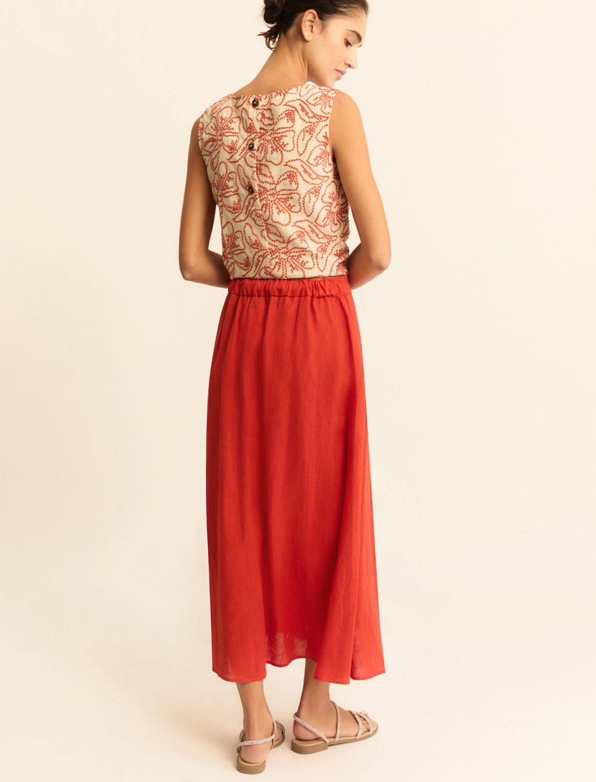 Pleated Linen Skirt in Geranium Red