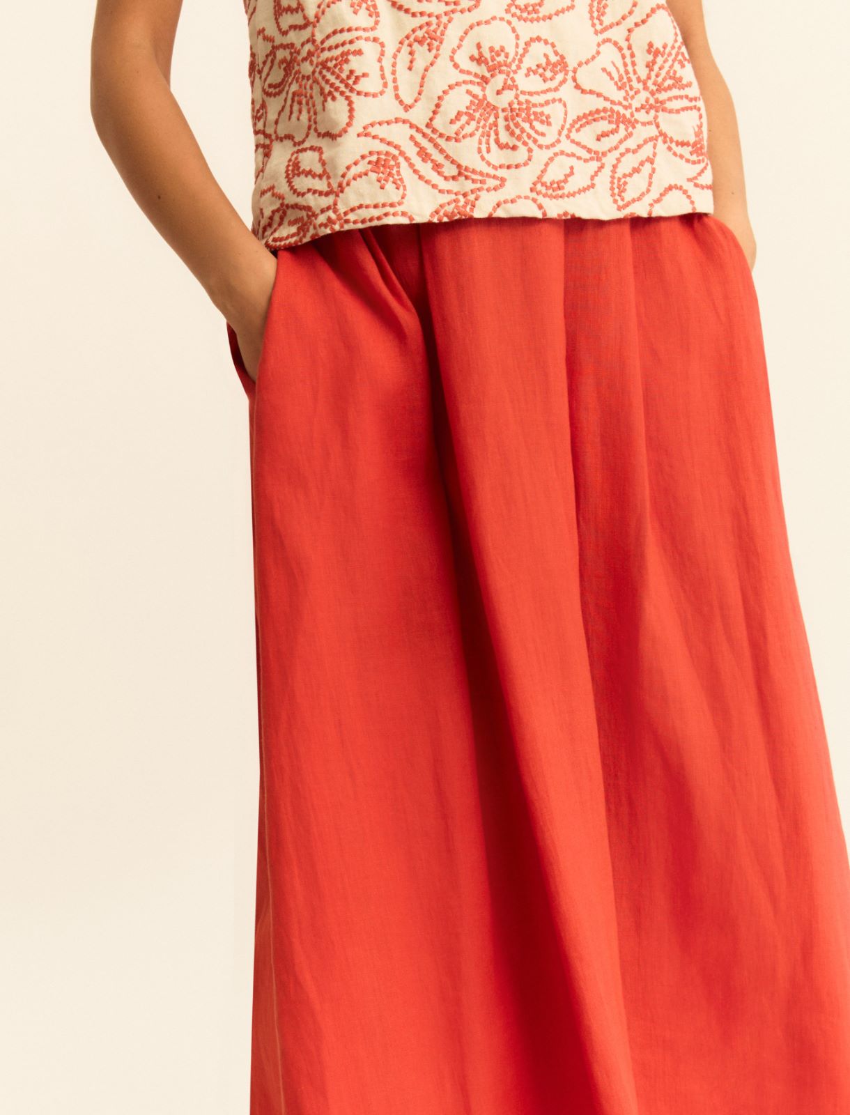 Pleated Linen Skirt in Geranium Red