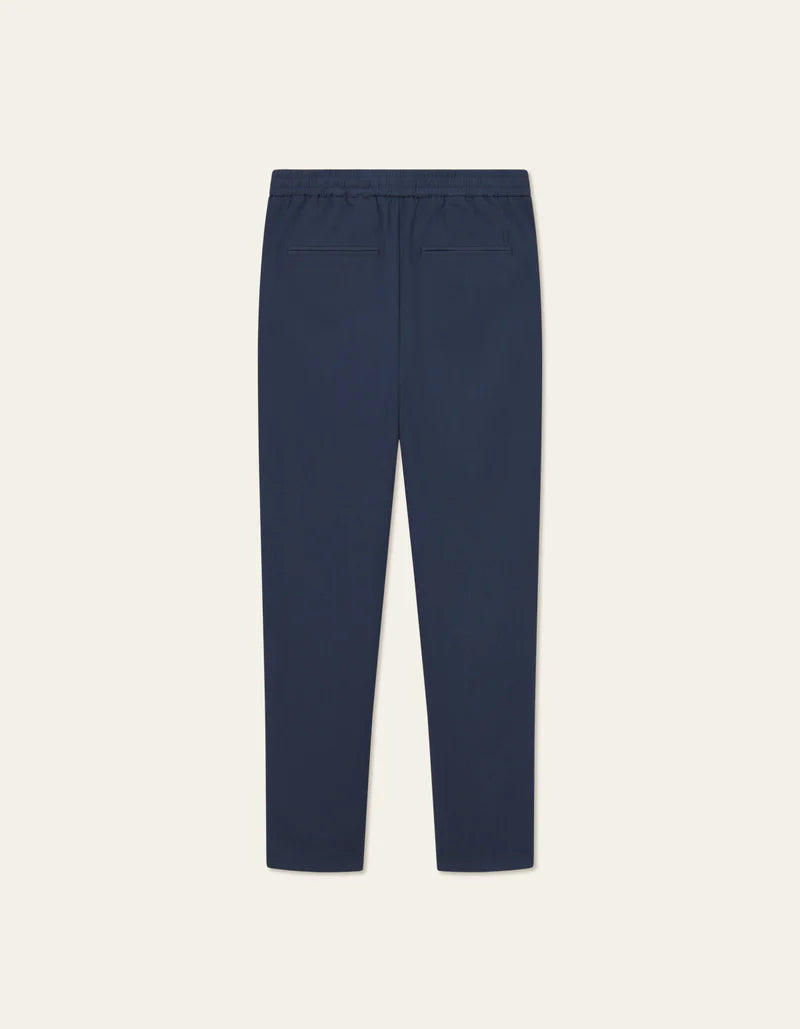 Como Tapered Textured Drawstring Pant