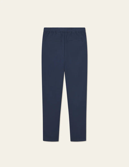 Como Tapered Textured Drawstring Pant