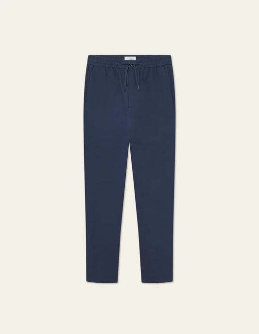 Como Tapered Textured Drawstring Pant