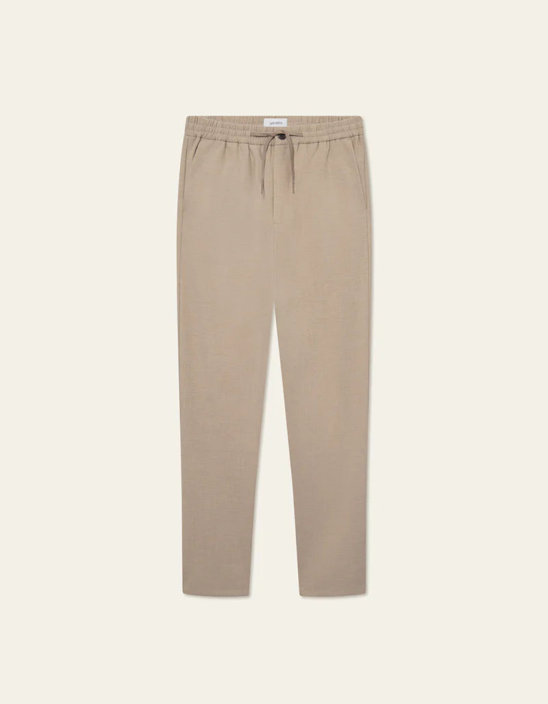 Como Tapered Textured Drawstring Pant