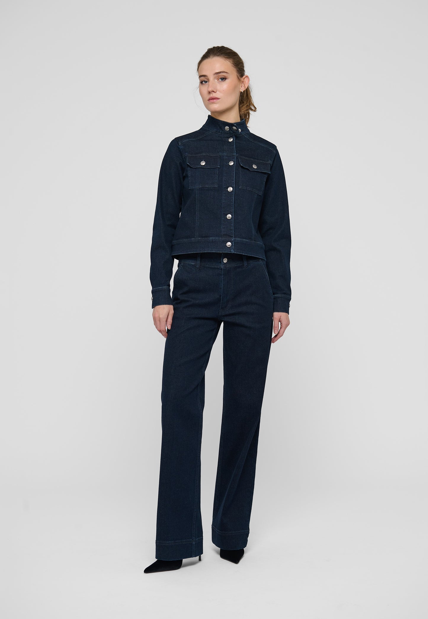 Kallas Denim Trousers in Dark Blue