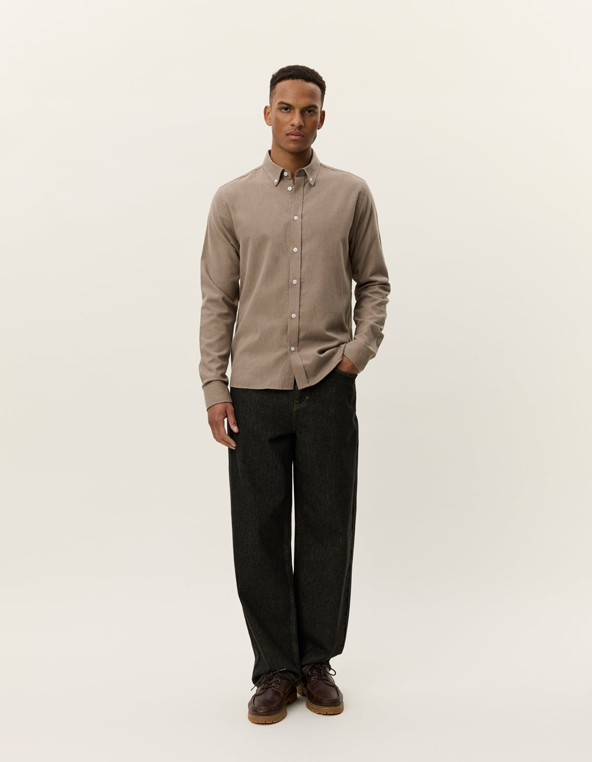 Desert Reg Shirt in Lead Grey