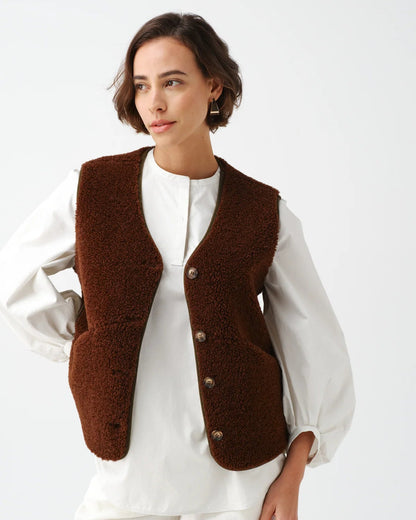 Country Gilet Walnut