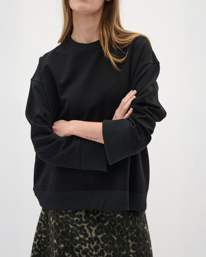 Gaig Oversized Sweatshirt Black