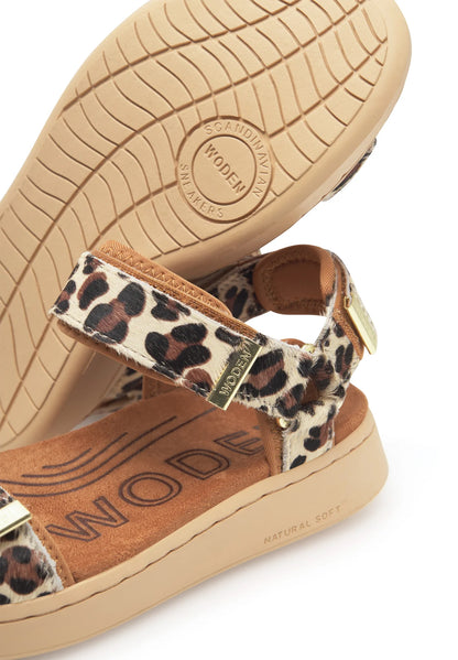 Line Animal Leopard Sandal