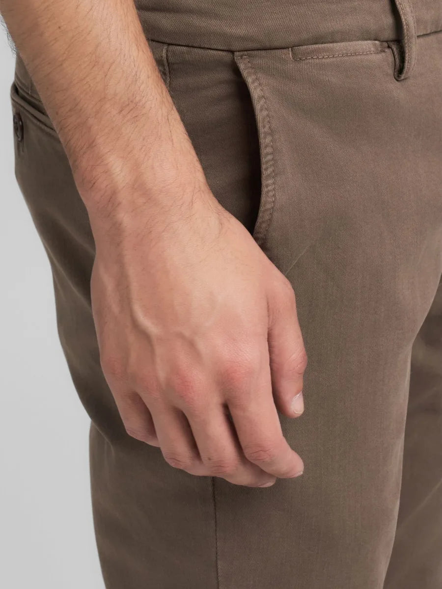 Zeumar Slim Fit Chino - Brown