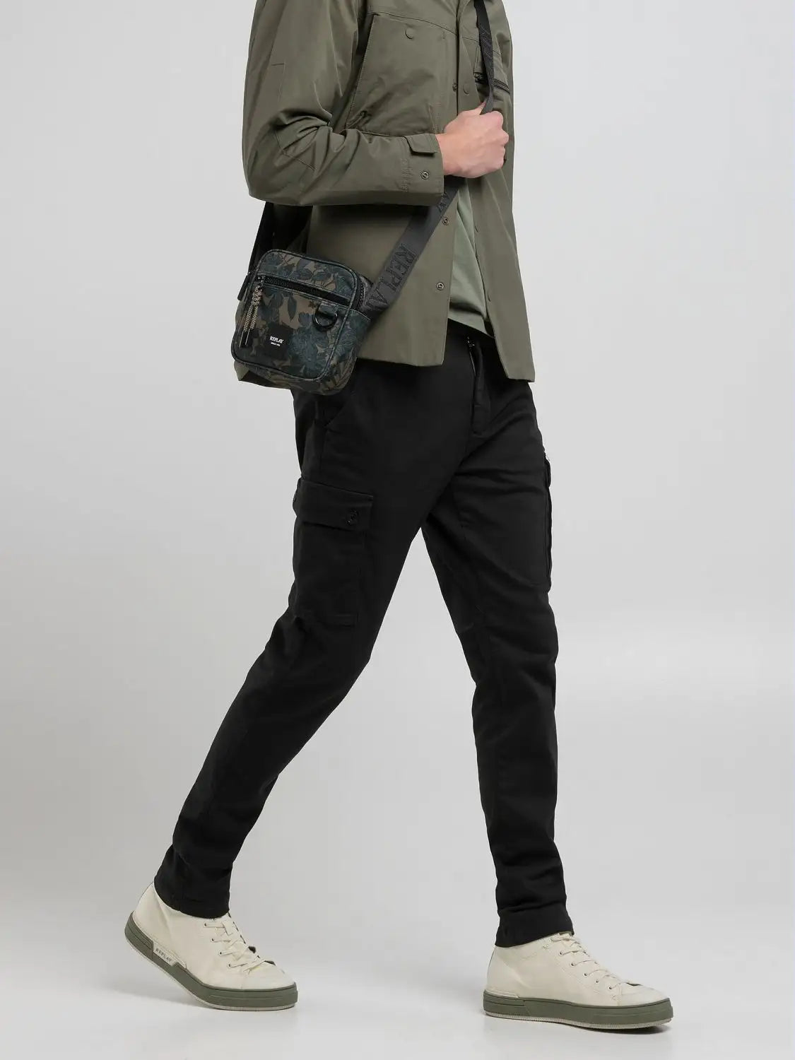 Jaan Slim Fit Cargo Black