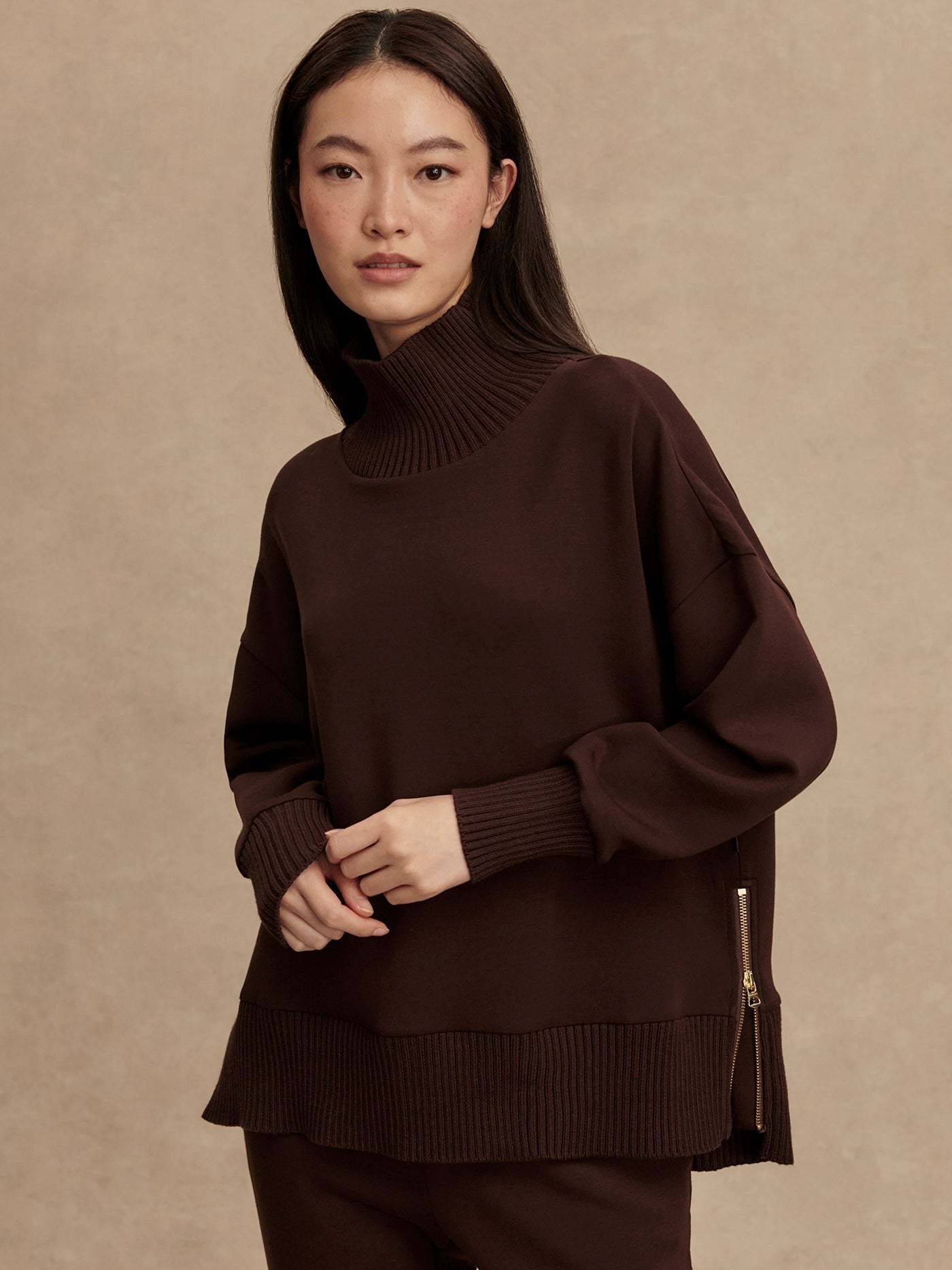 Barker High Neck Sweat - Coffee Bean