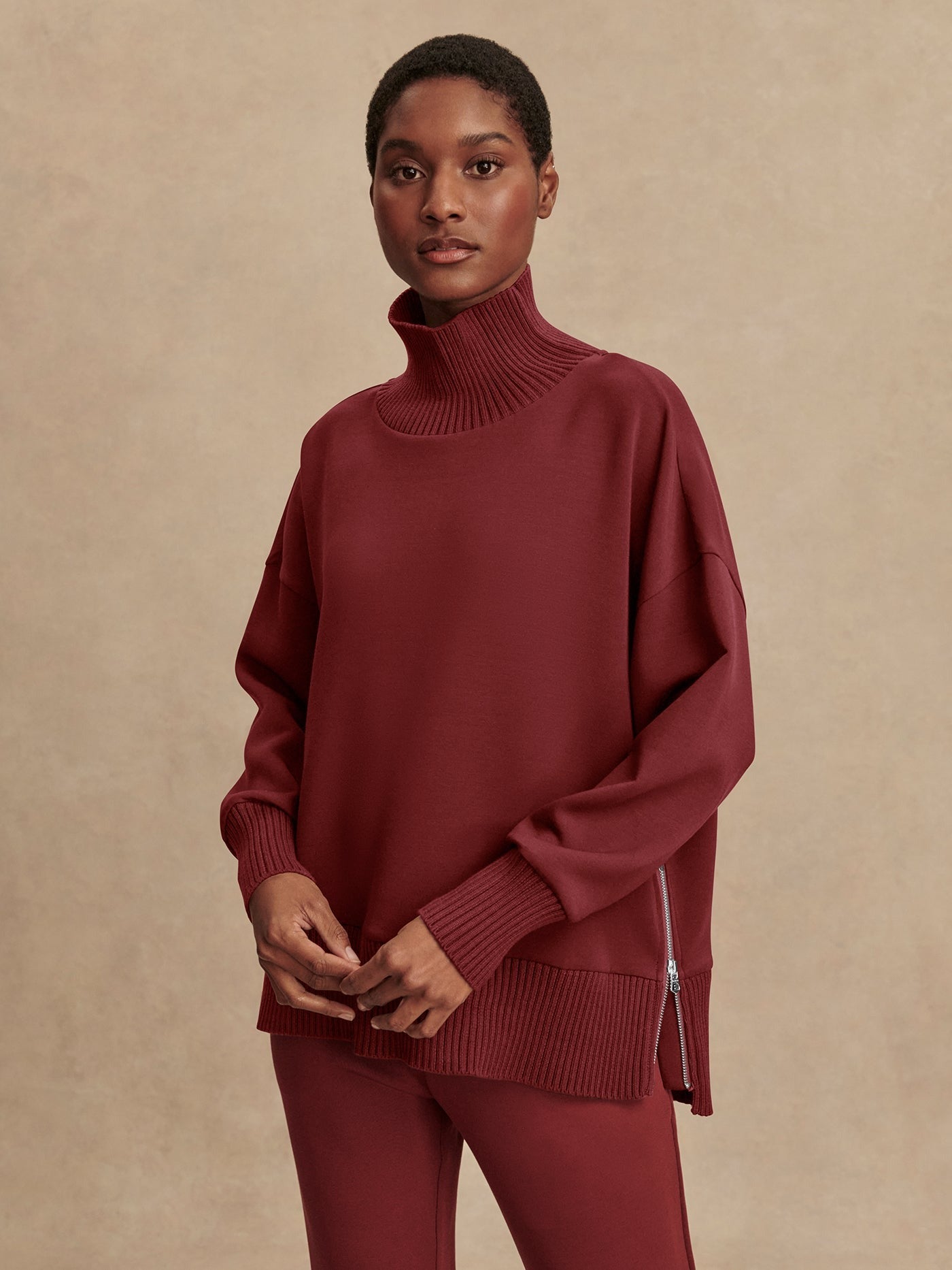 Varley Barker High-Neck Sweat – New Maroon