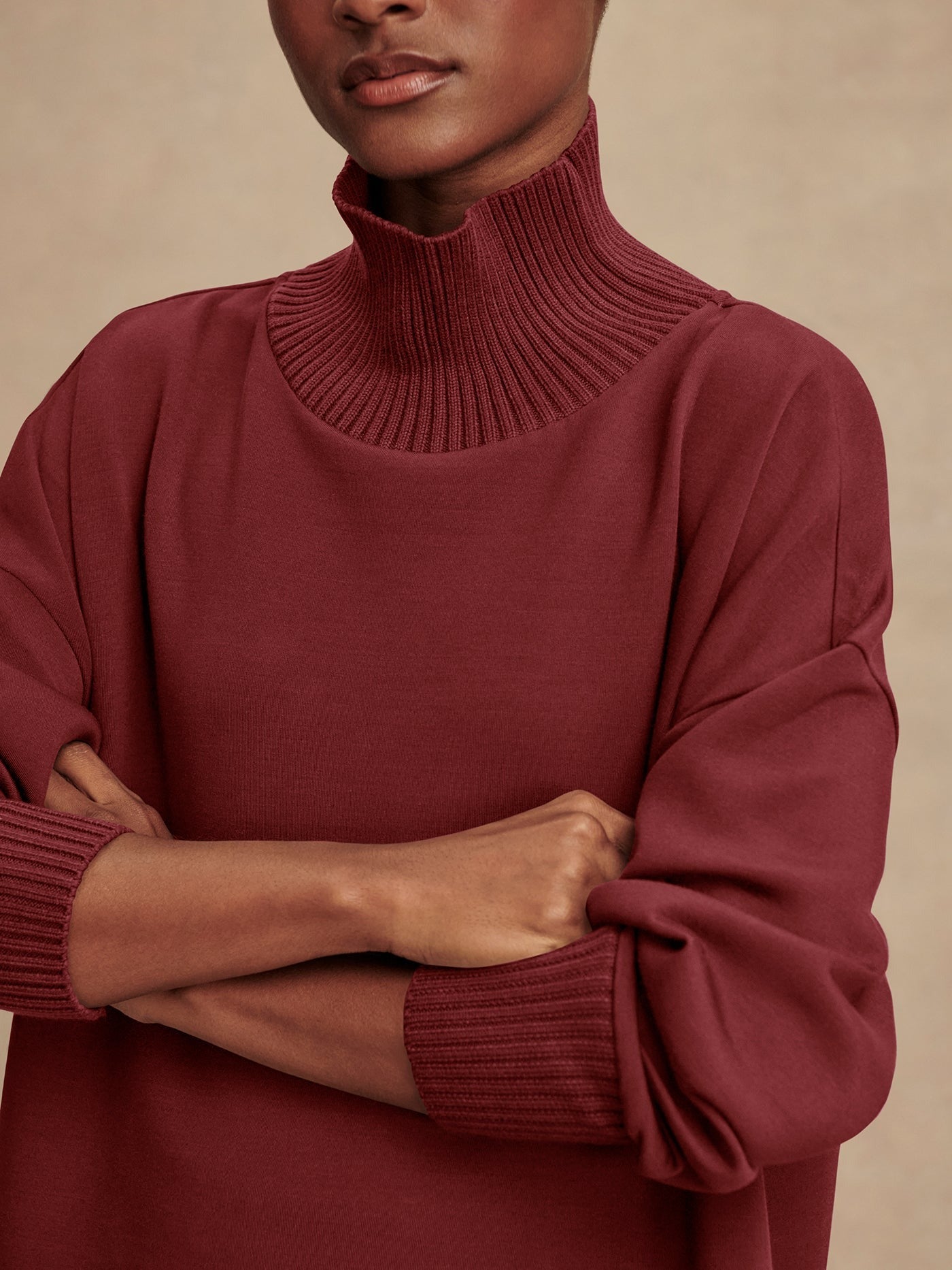 Varley Barker High-Neck Sweat – New Maroon