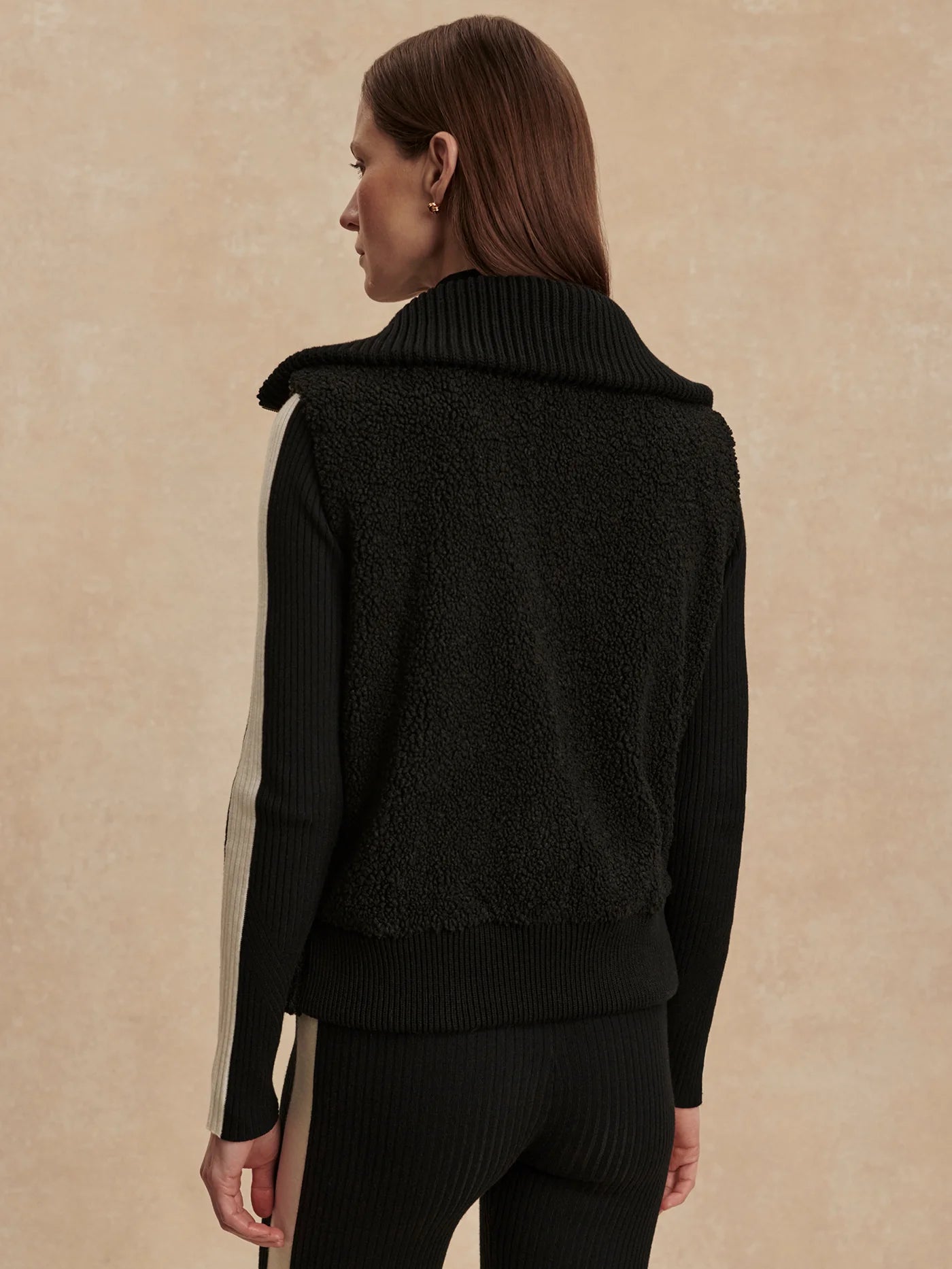 Caspian Sherpa Gilet - Black