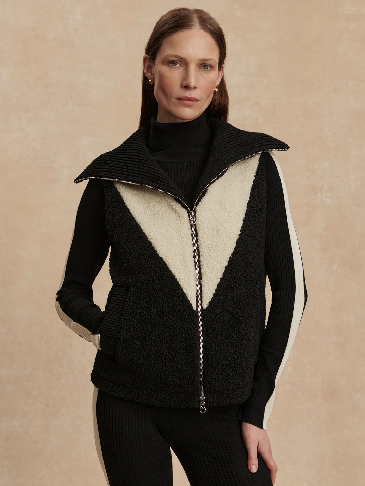 Caspian Sherpa Gilet - Black