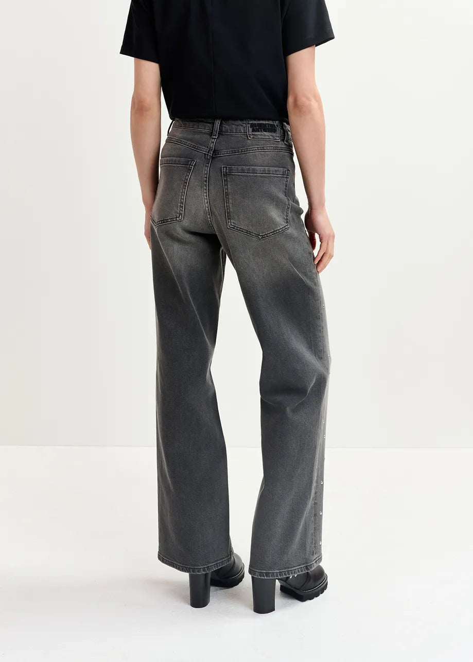 Garment Eyelet Jeans-Essentiel Antwerp-Lewis Yates