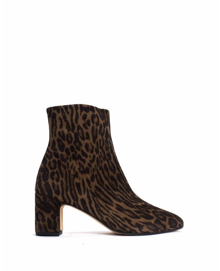 Hanny 55 Jaguar Boot-Anonymous-Lewis Yates