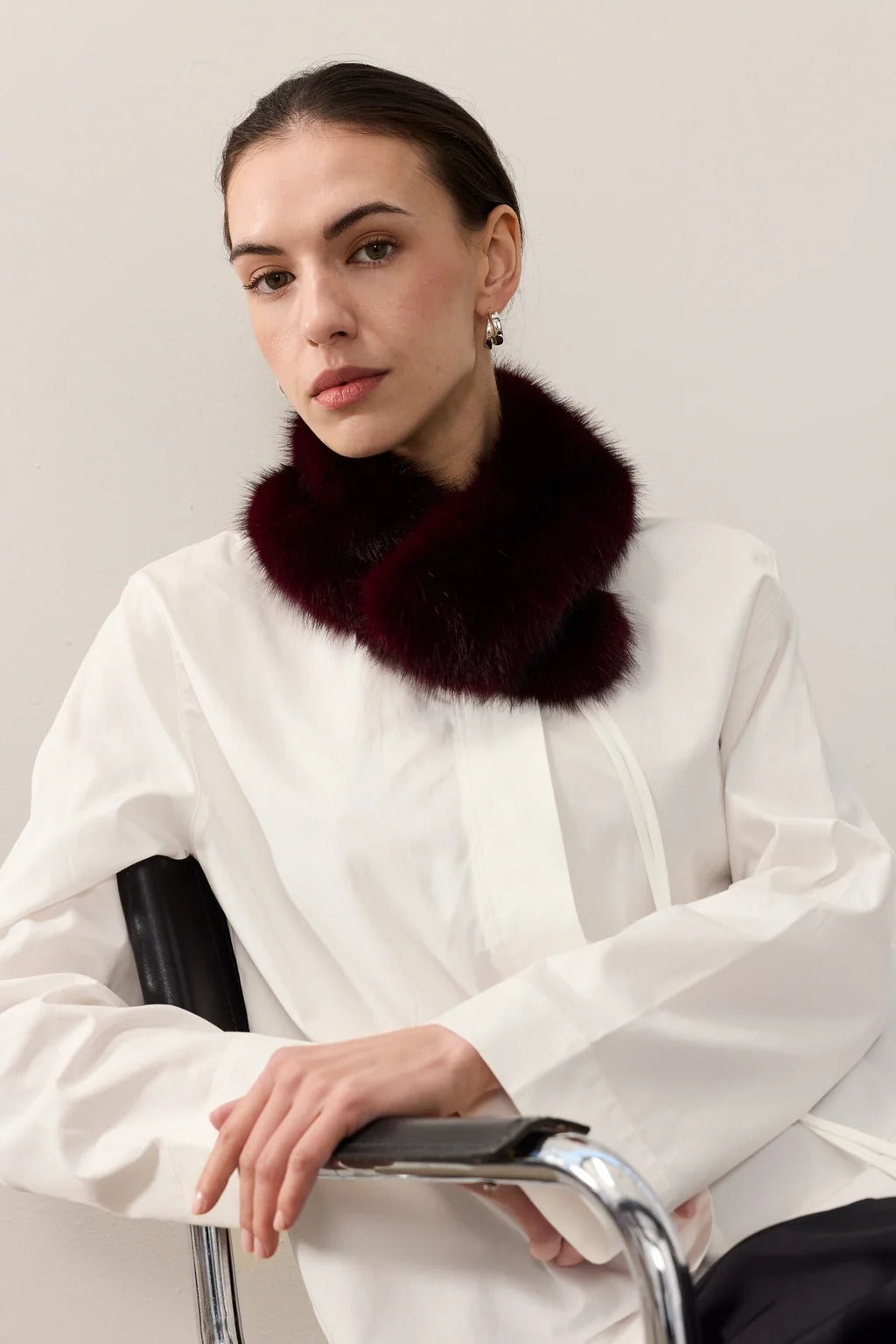 Vintage Collar Mahogany