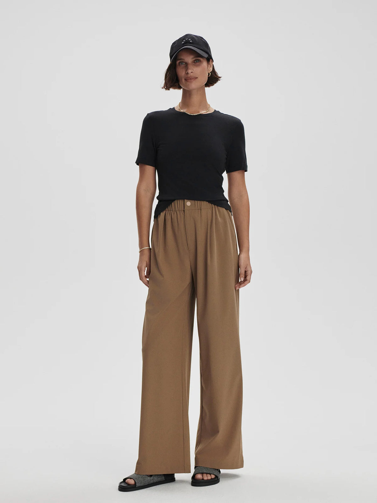 Regina Fitted Tee Black-Varley-Lewis Yates