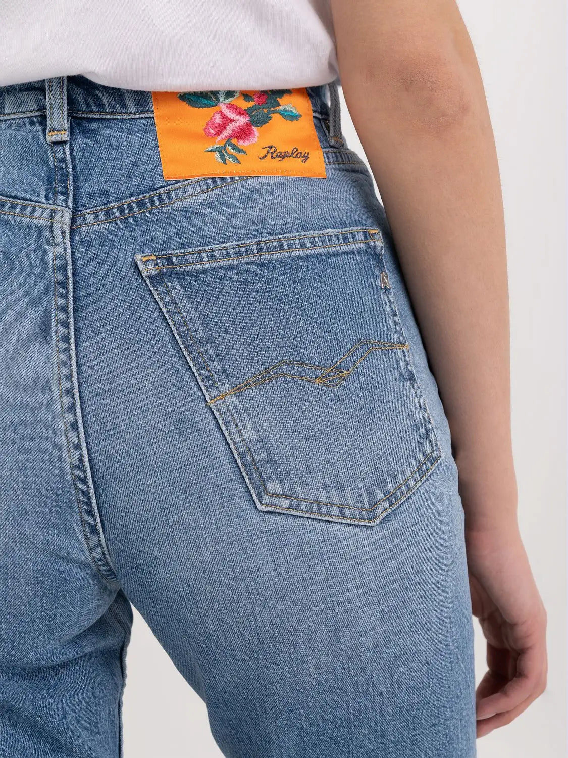 Teia Bootcut Flare Jean-Replay-Lewis Yates