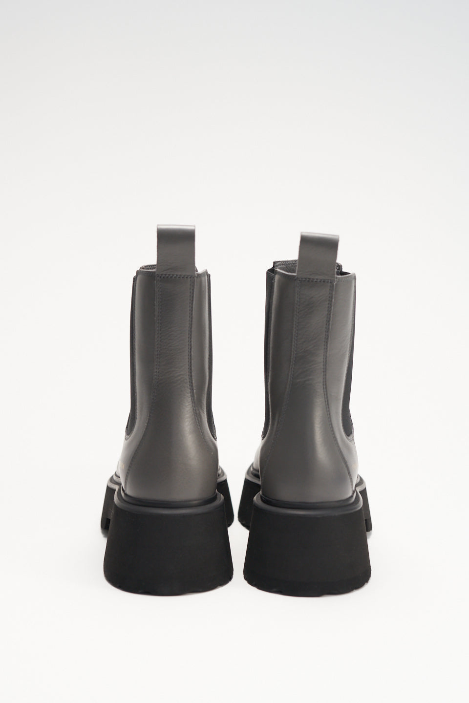 CPH683 Grey Leather Chelsea Boot