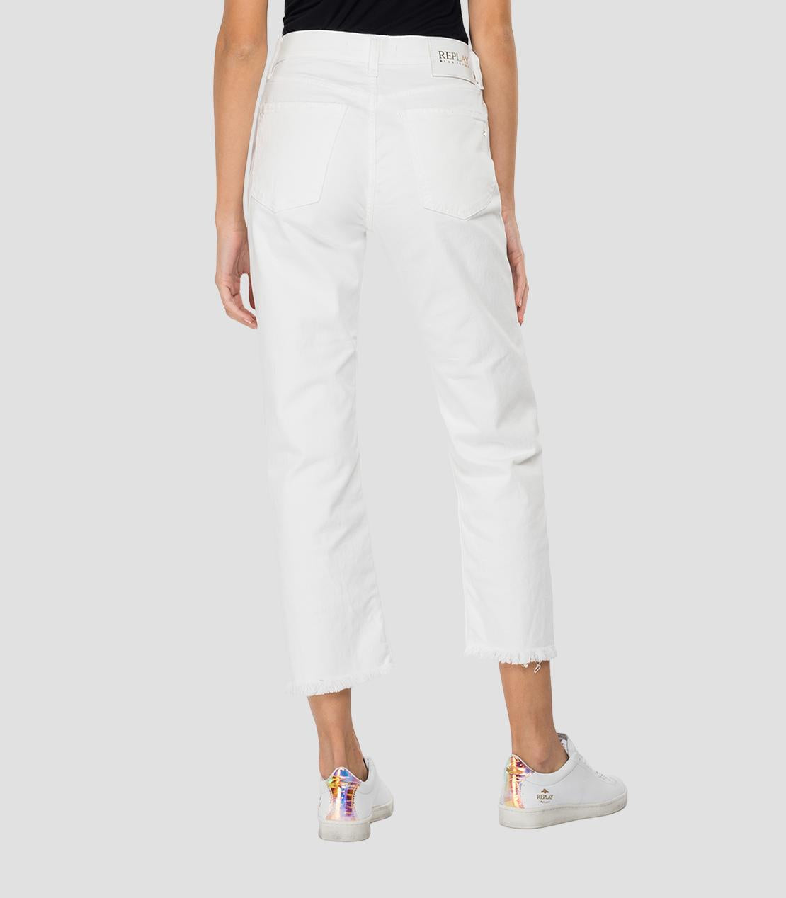 White Cropped Straight Fit Maijke Jean