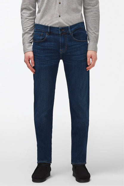 Slimmy Tapered Luxe Performance Plus Hydro Jean